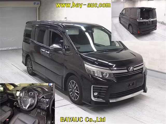TOYOTA VOXY