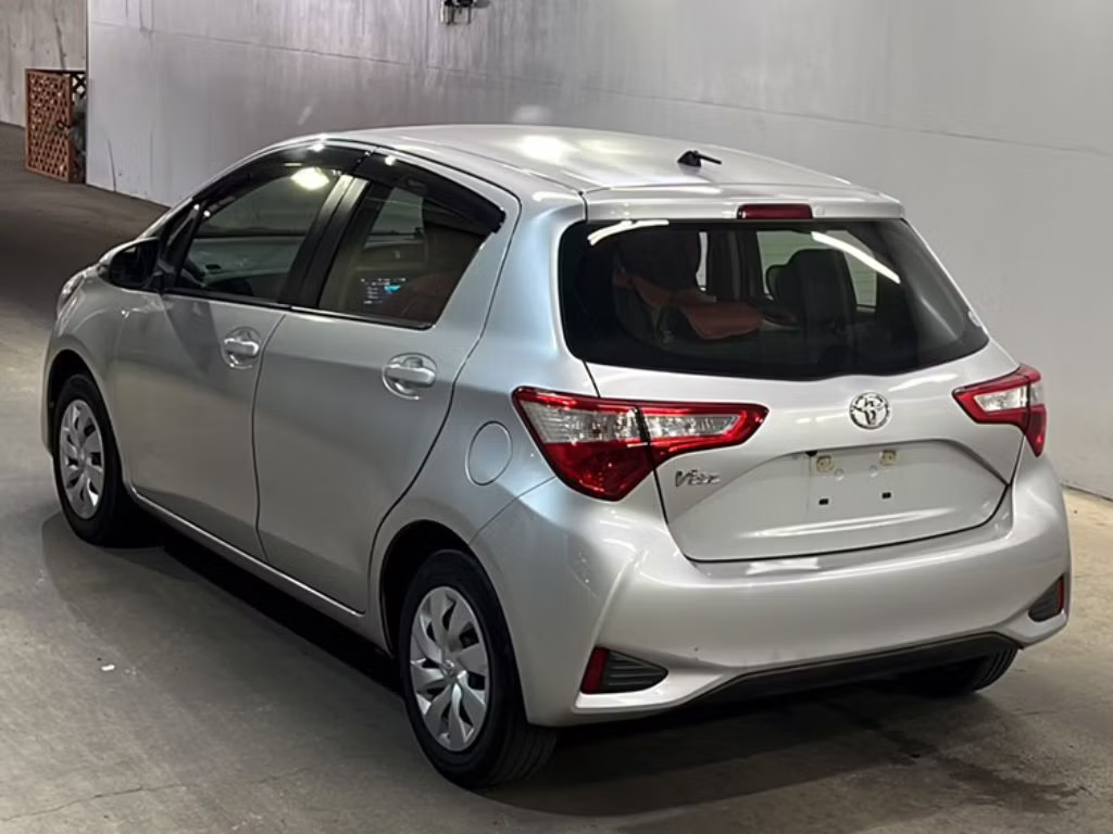 TOYOTA VITZ