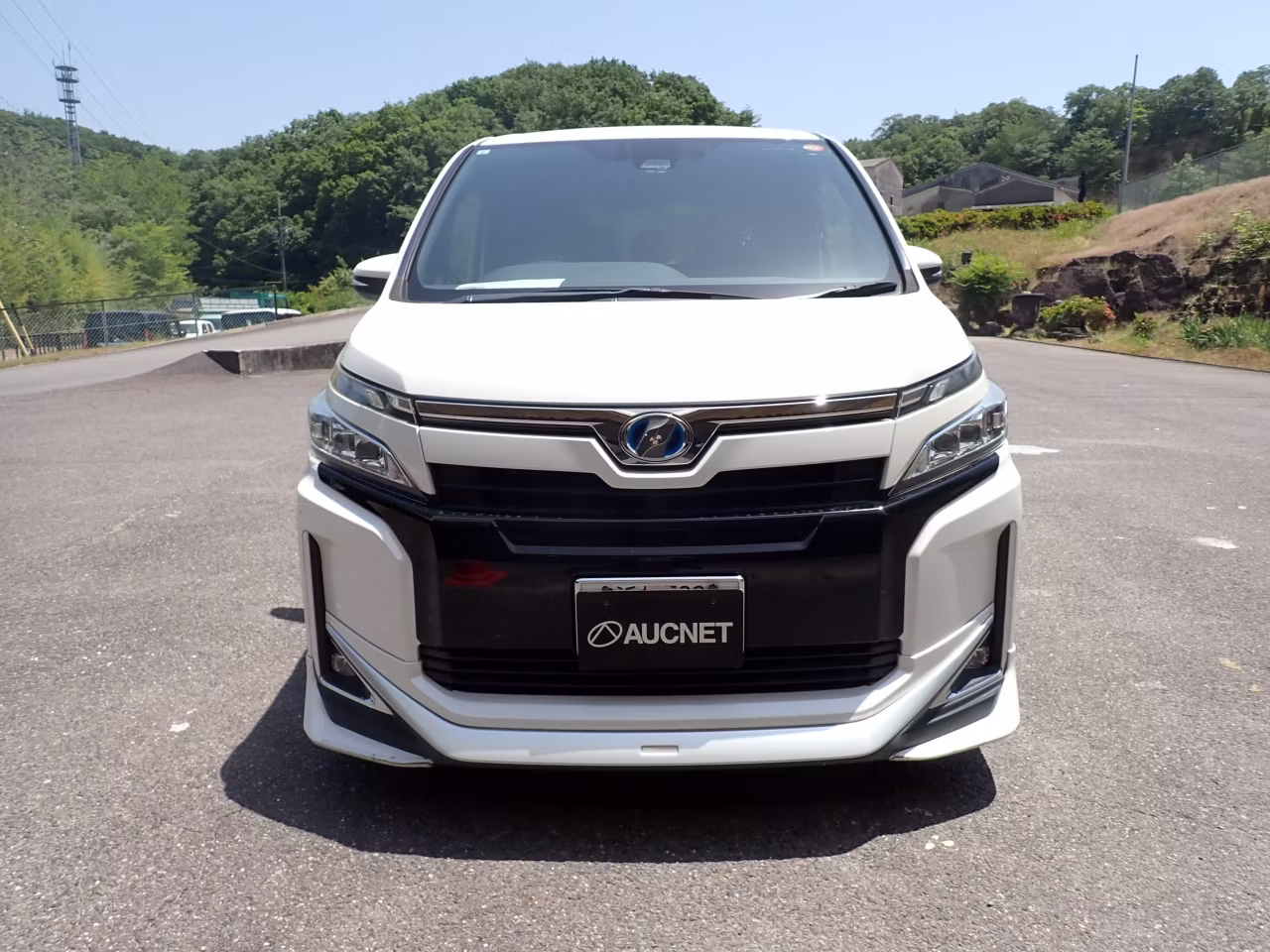 TOYOTA VOXY