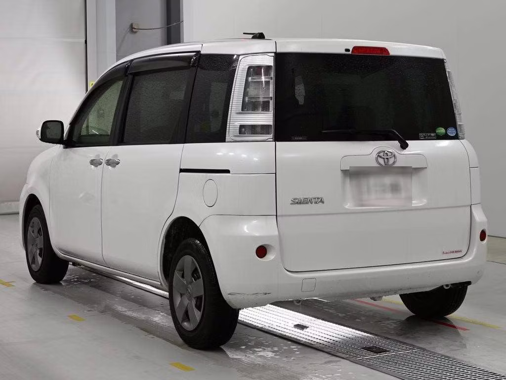 TOYOTA SIENTA