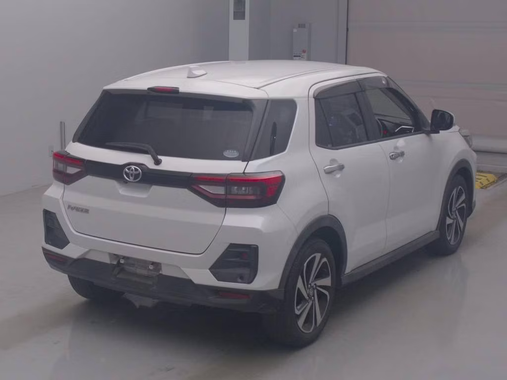 TOYOTA RAIZE