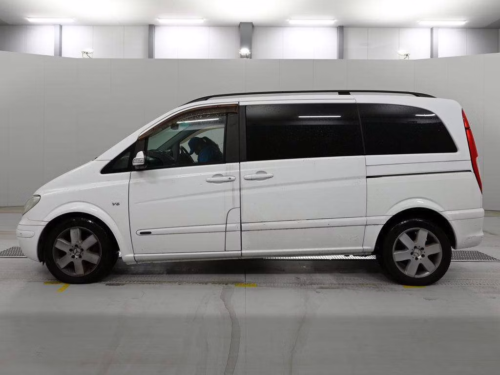MERCEDES-BENZ V-CLASS