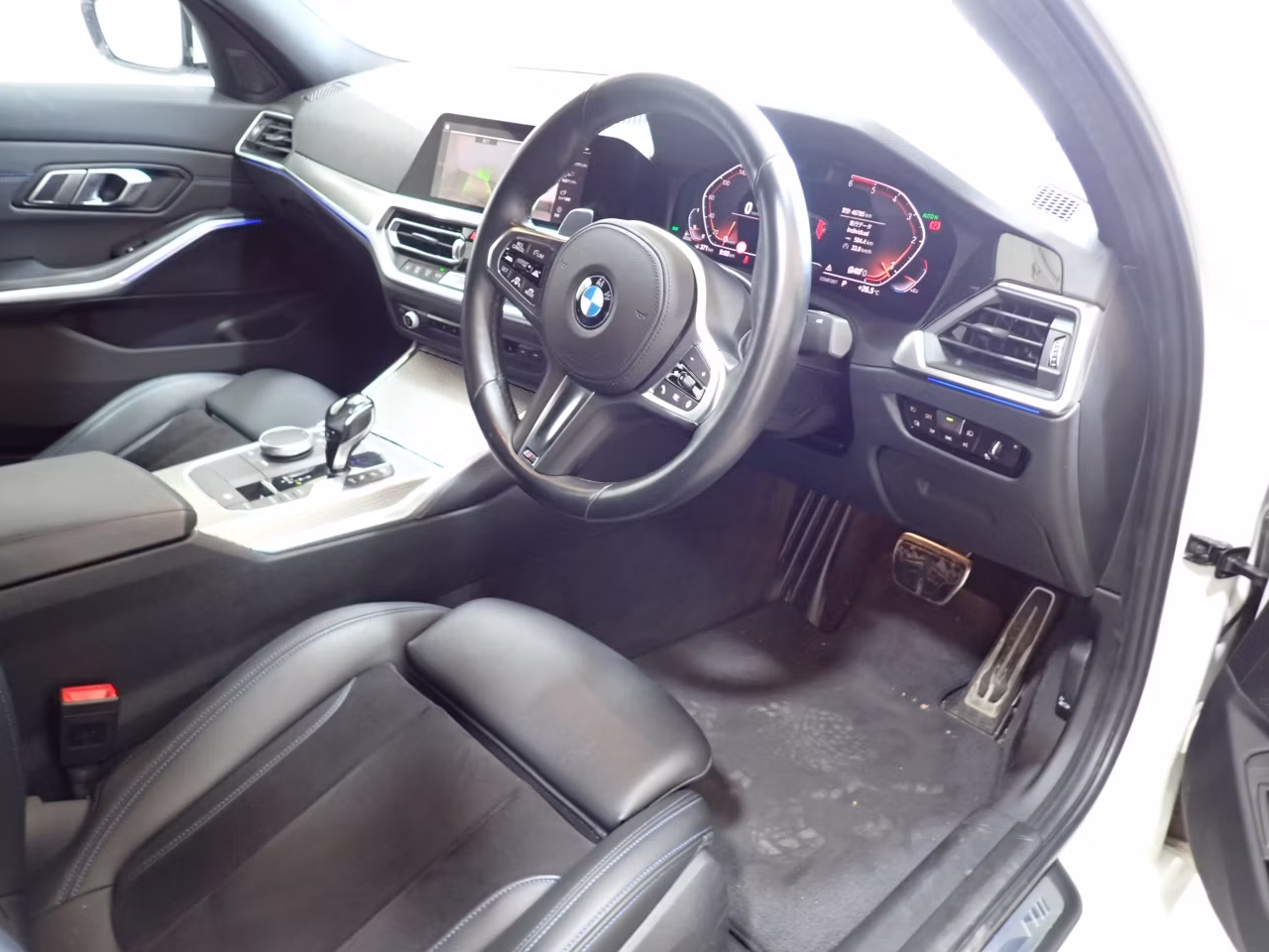 BMW 3-SERIES