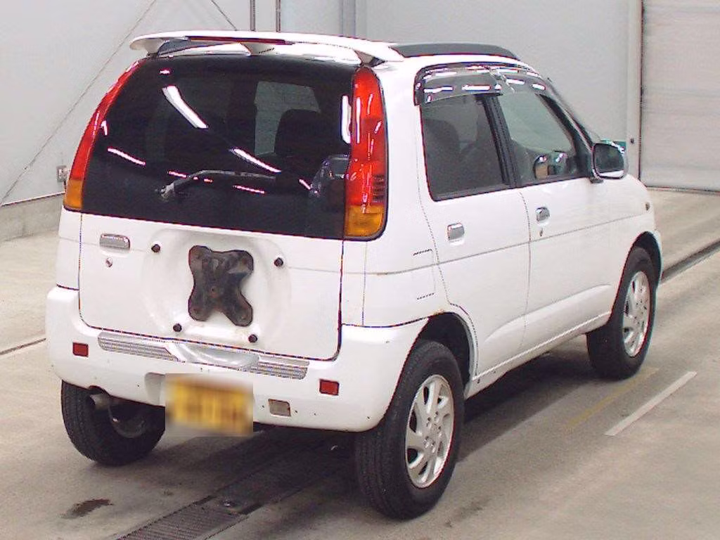 DAIHATSU TERIOS KID
