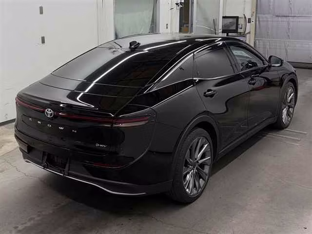 TOYOTA CROWN