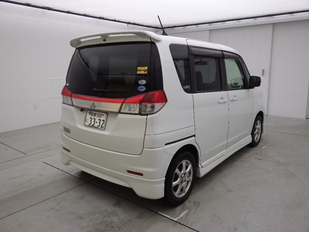 MITSUBISHI DELICA D:2