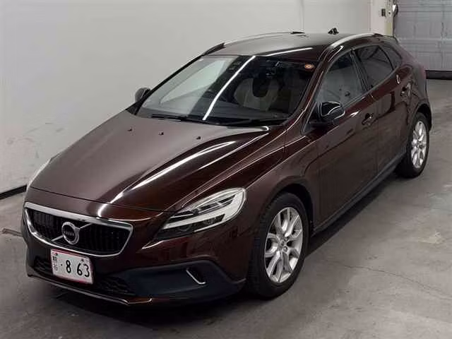 VOLVO V40