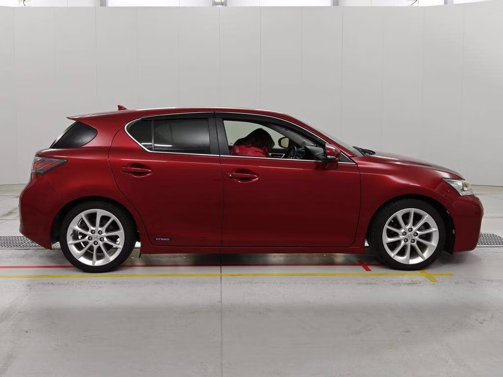 LEXUS CT200H