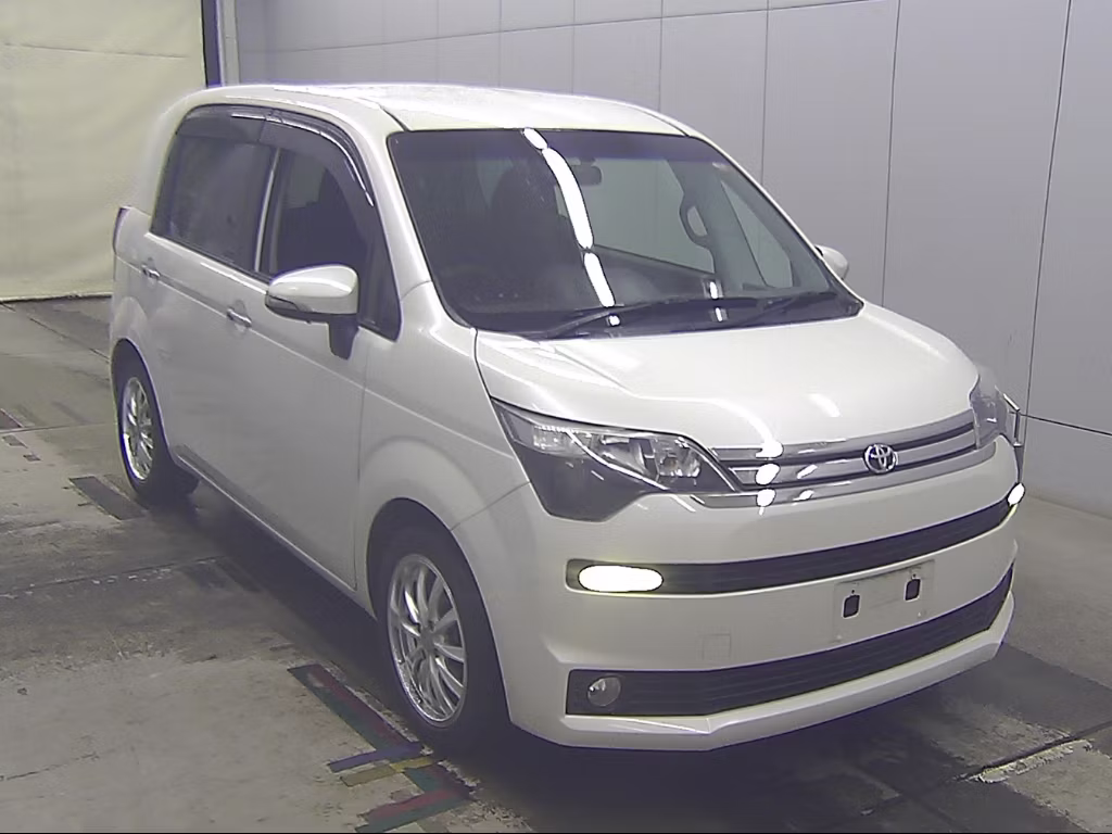 TOYOTA SPADE