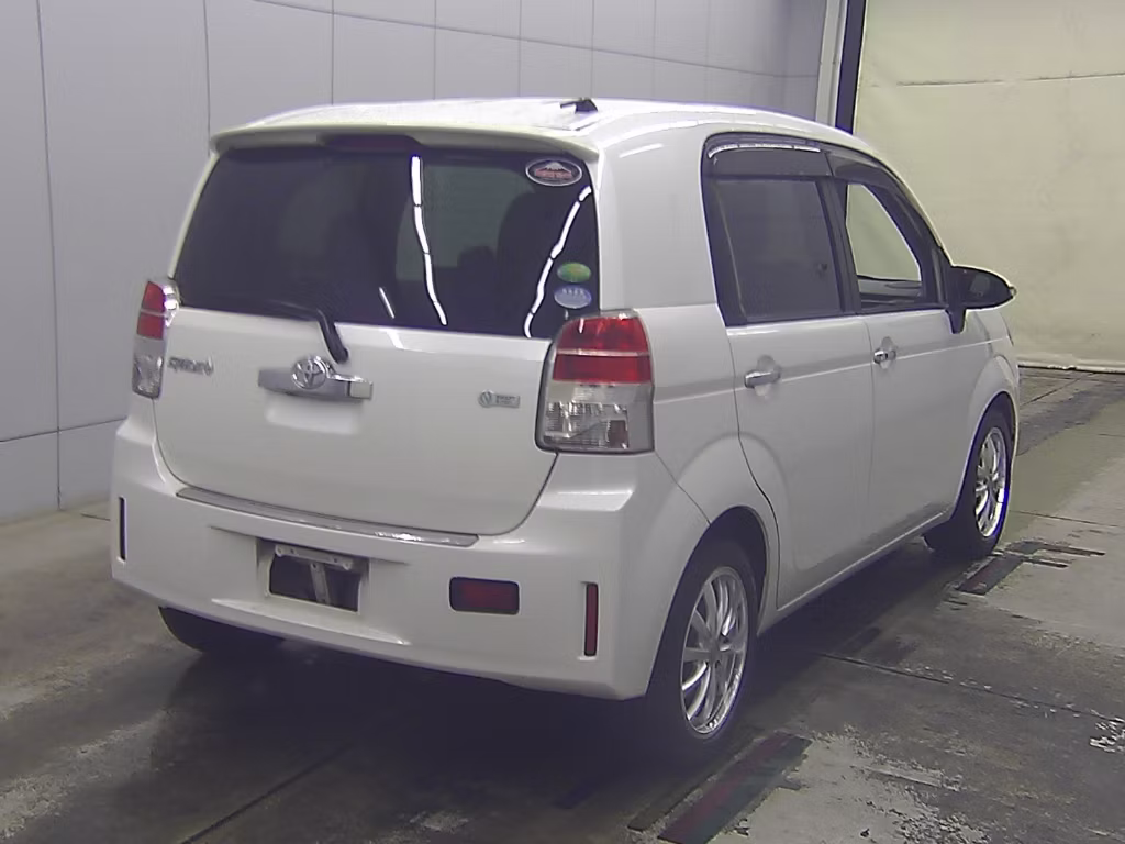 TOYOTA SPADE