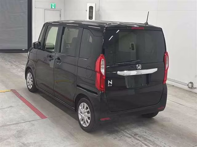 HONDA N-BOX