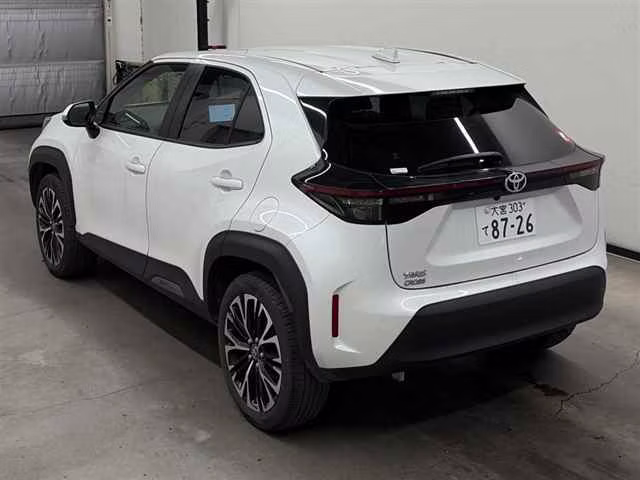 TOYOTA YARIS CROSS