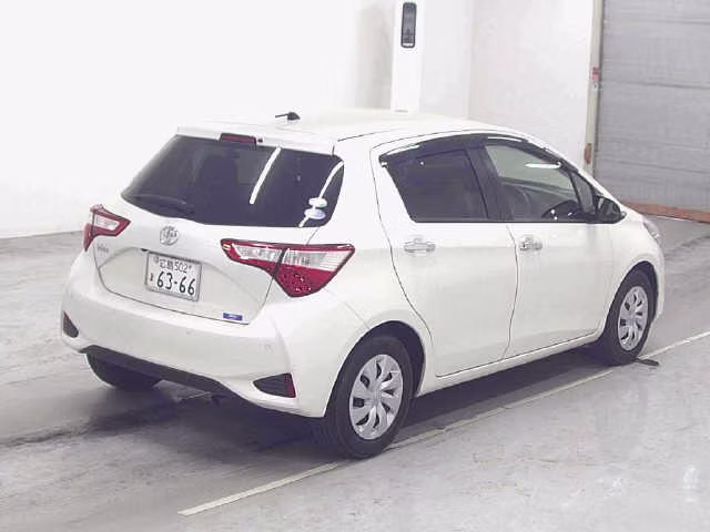 TOYOTA VITZ