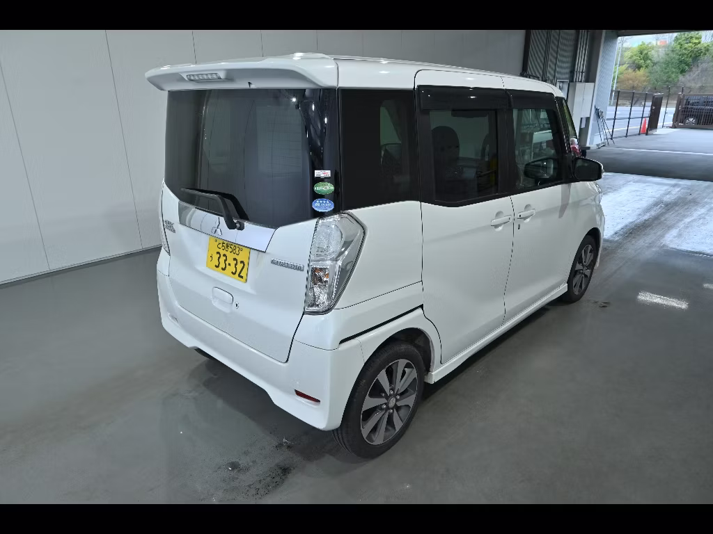 MITSUBISHI EK SPACE