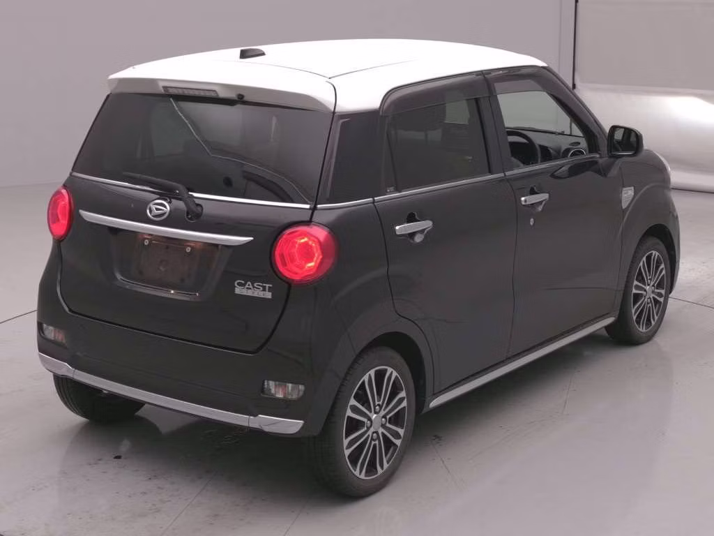 DAIHATSU CAST