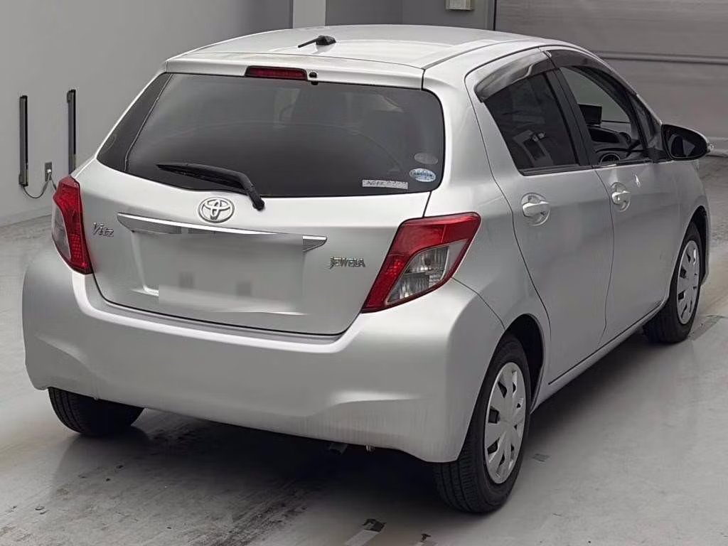 TOYOTA VITZ