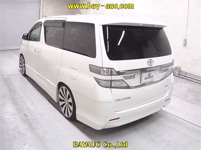 TOYOTA VELLFIRE