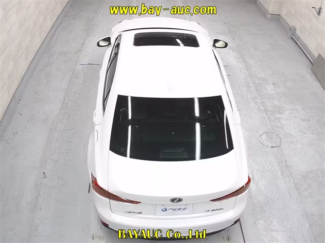 LEXUS IS300H