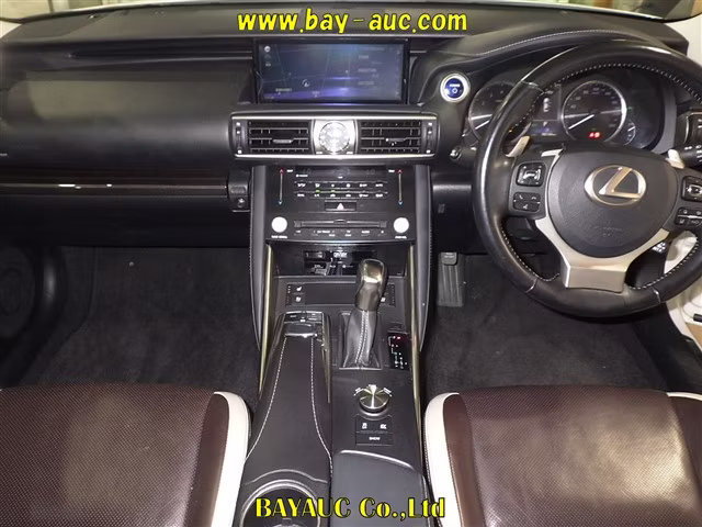 LEXUS IS300H