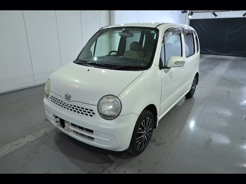 DAIHATSU MOVE LATTE