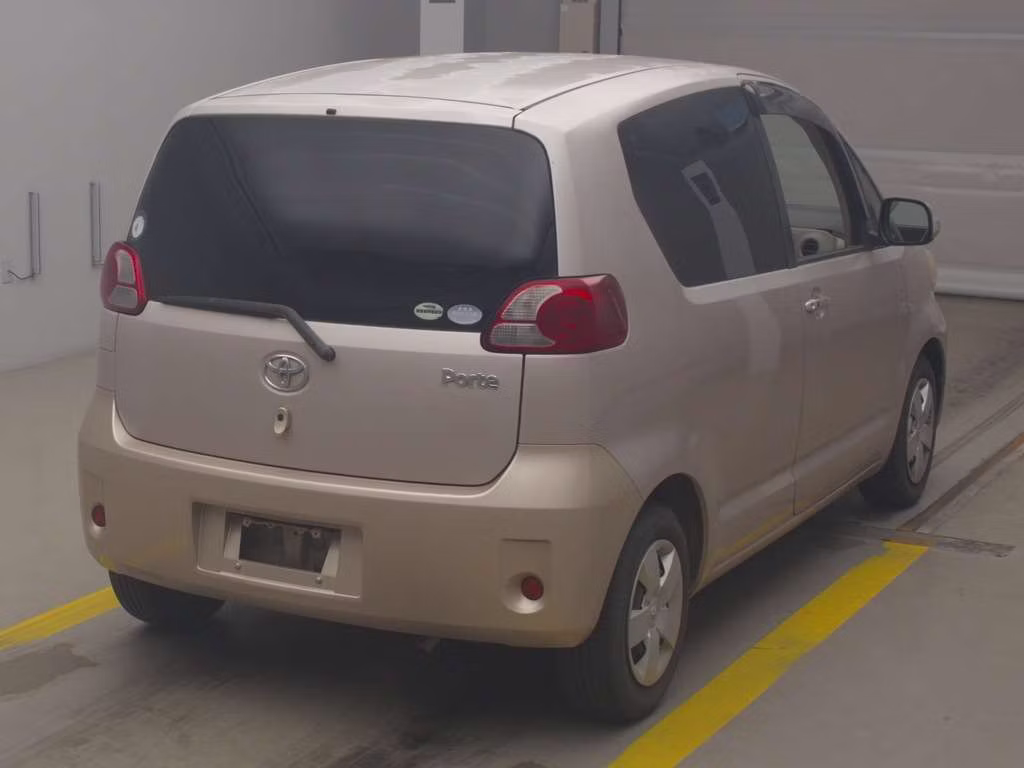 TOYOTA PORTE