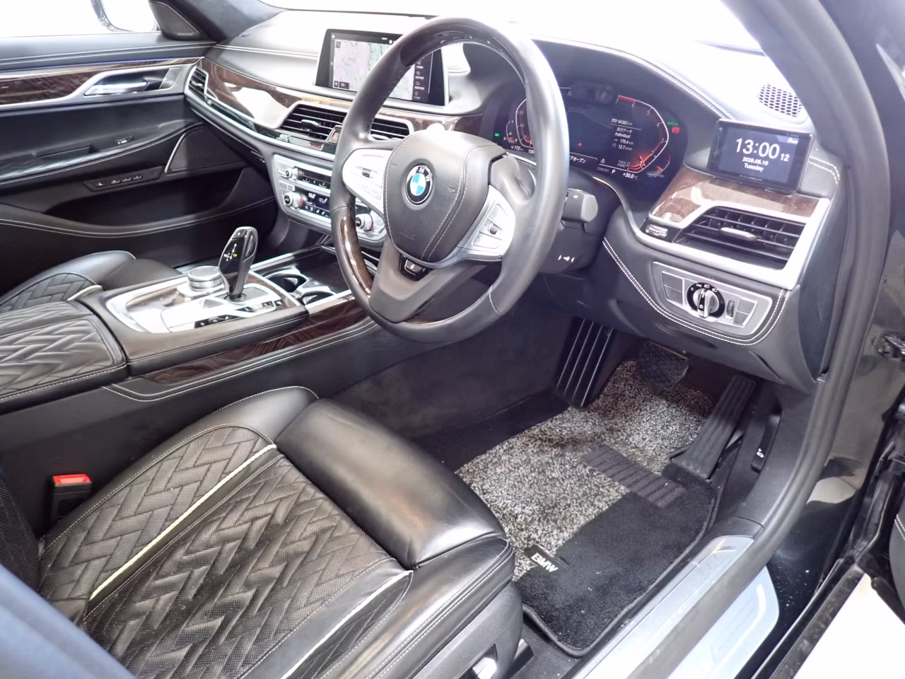 BMW 7-SERIES