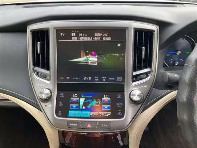 TOYOTA CROWN