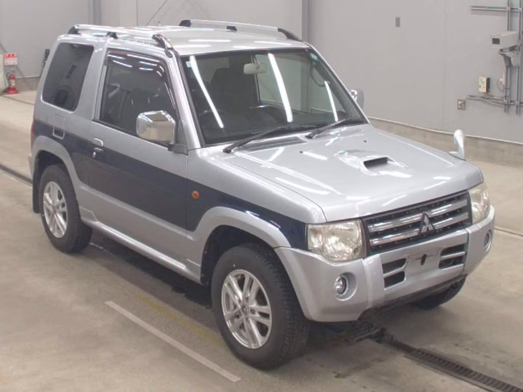 MITSUBISHI PAJERO MINI