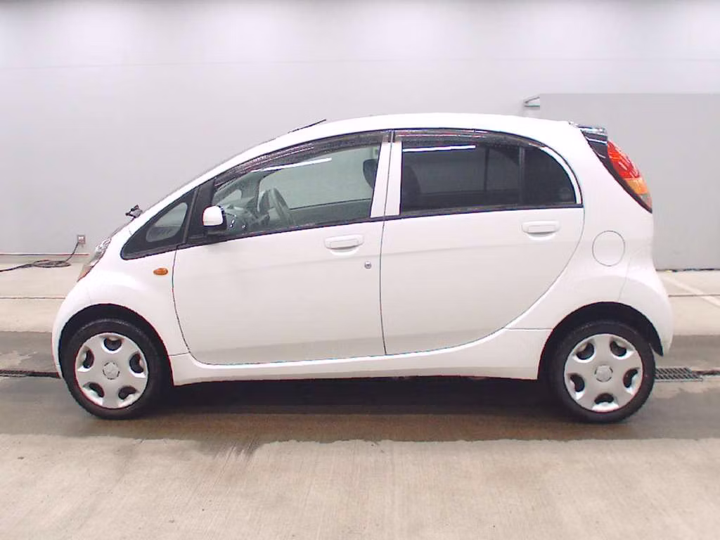 MITSUBISHI I