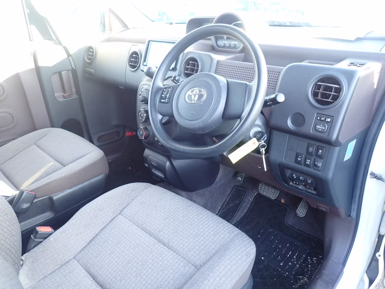 TOYOTA SPADE