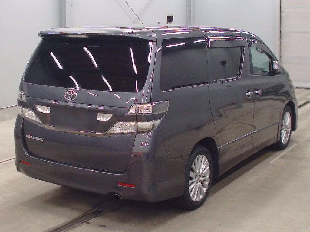 TOYOTA VELLFIRE