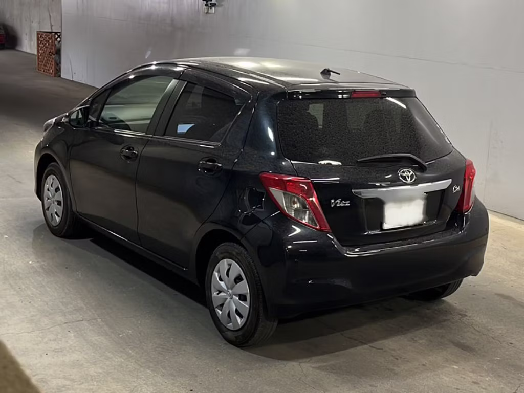 TOYOTA VITZ