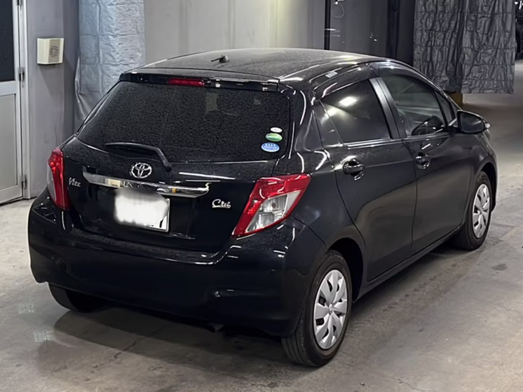 TOYOTA VITZ