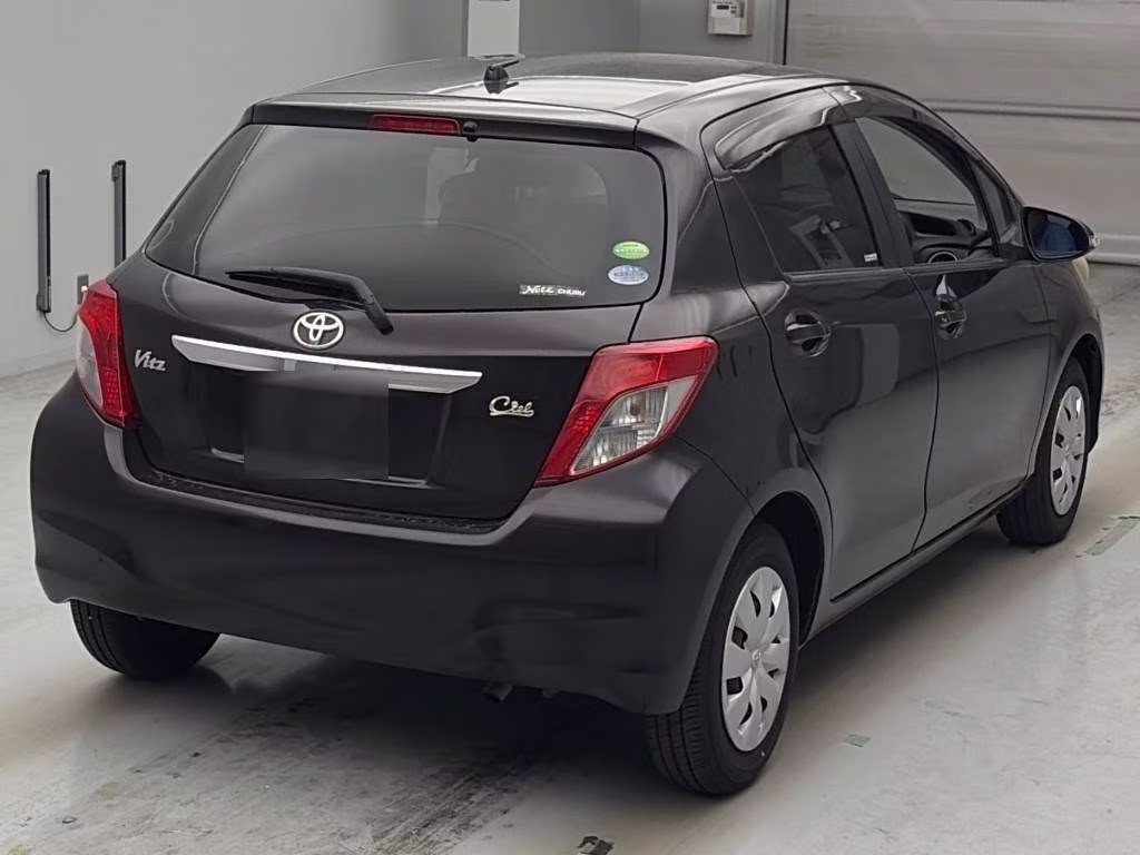 TOYOTA VITZ