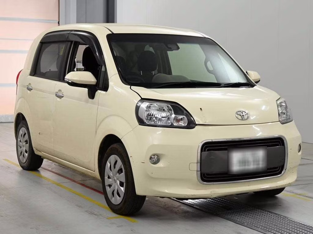 TOYOTA PORTE
