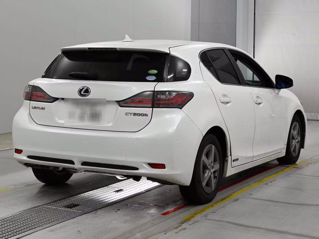 LEXUS CT200H