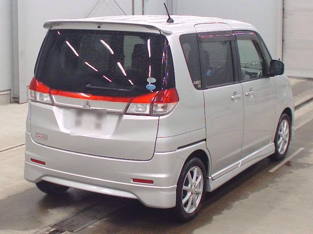 MITSUBISHI DELICA D:2