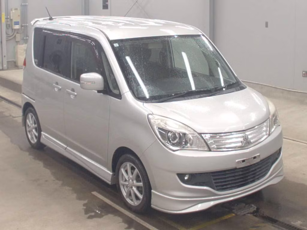 MITSUBISHI DELICA D:2