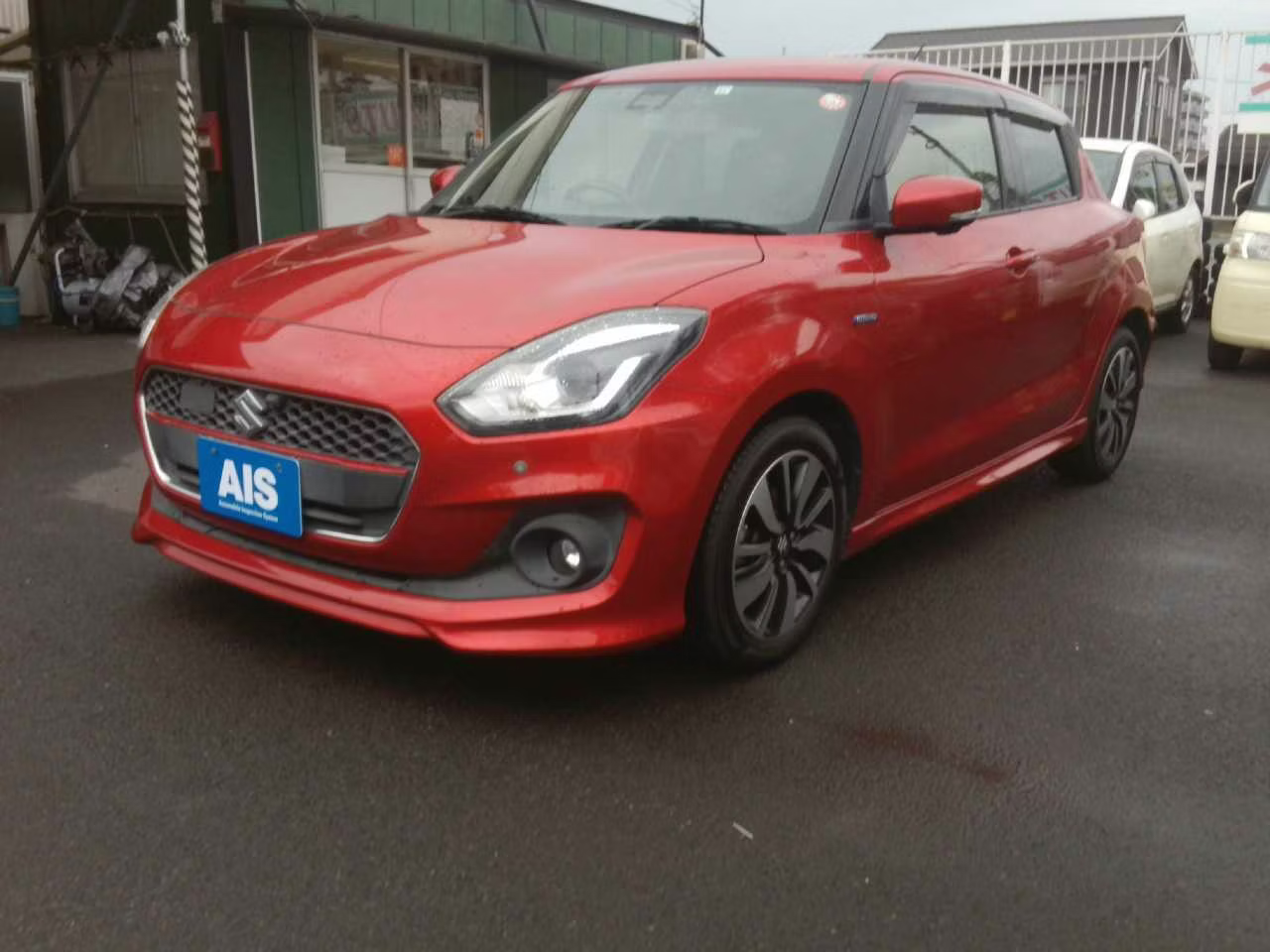 SUZUKI SWIFT