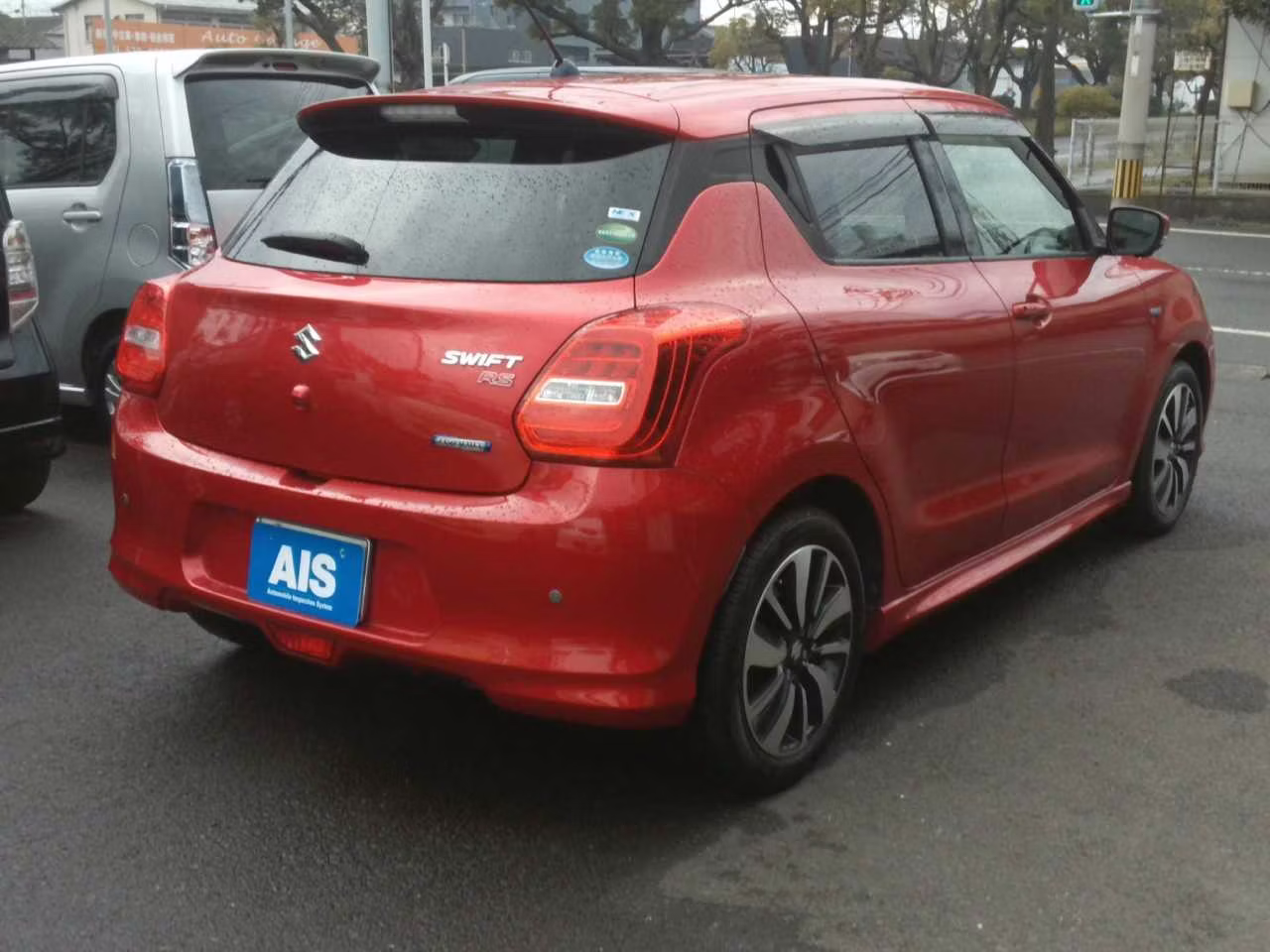 SUZUKI SWIFT