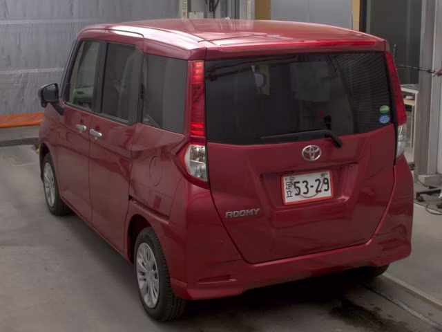 TOYOTA ROOMY