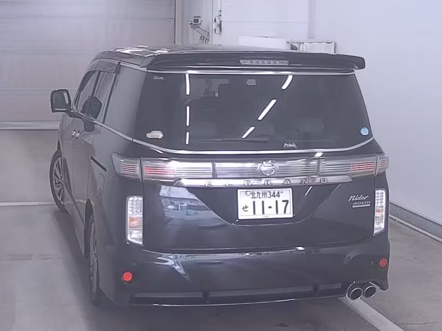 NISSAN ELGRAND