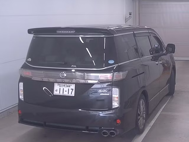 NISSAN ELGRAND