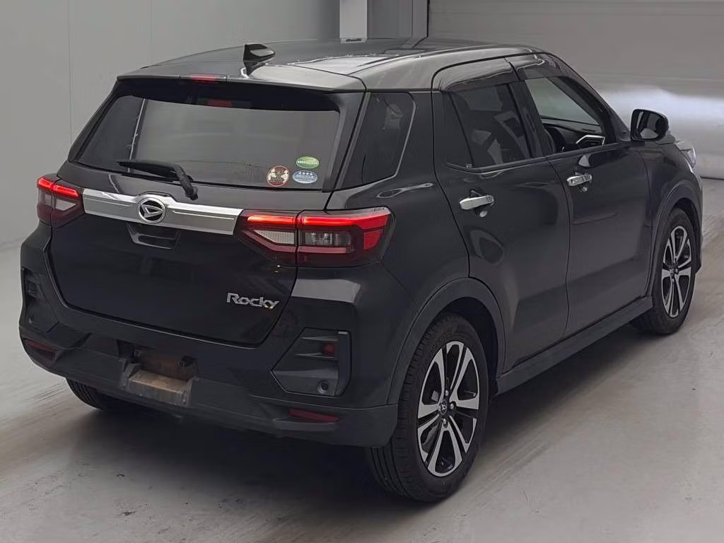 DAIHATSU ROCKY