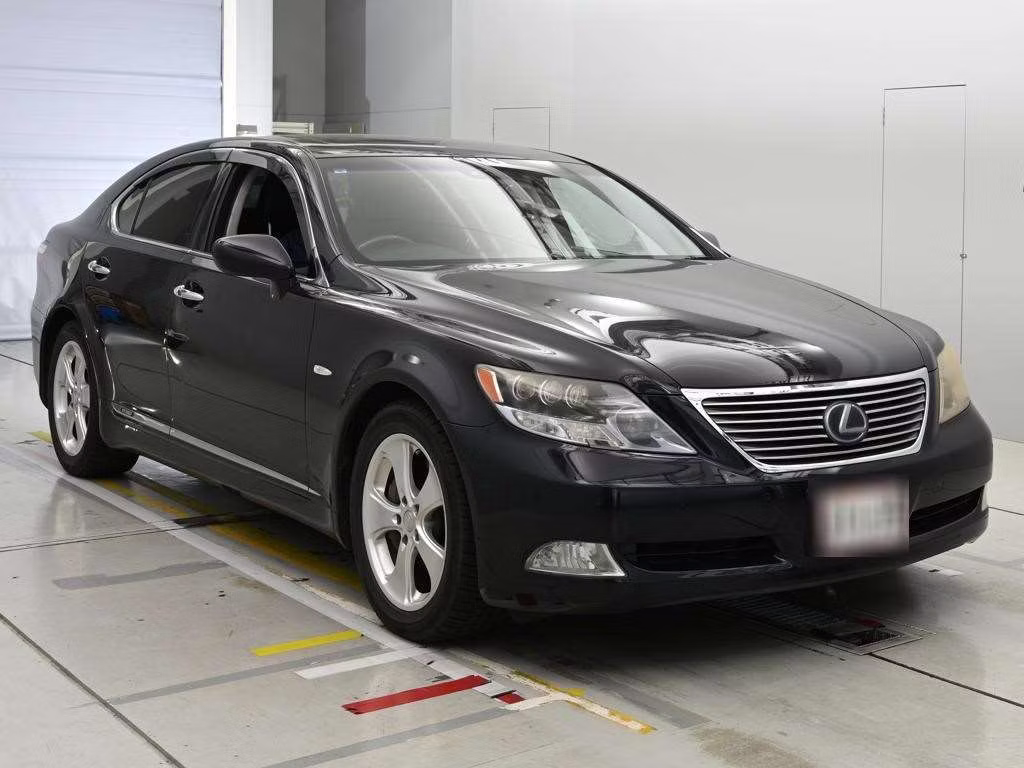 LEXUS LS600H