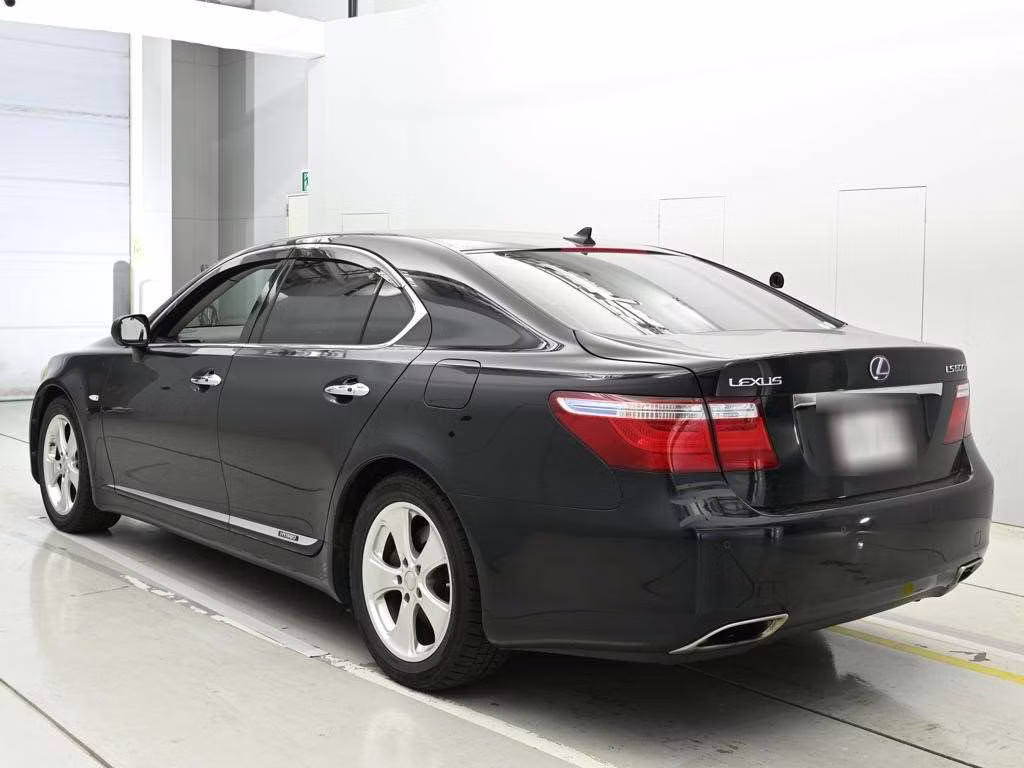 LEXUS LS600H