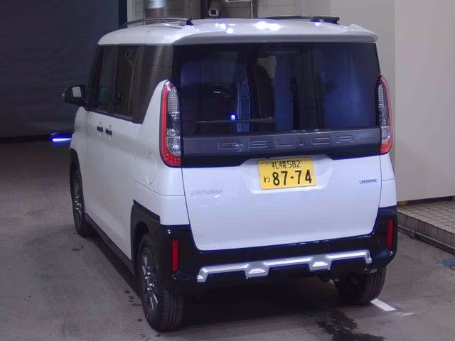 MITSUBISHI DELICA MINI