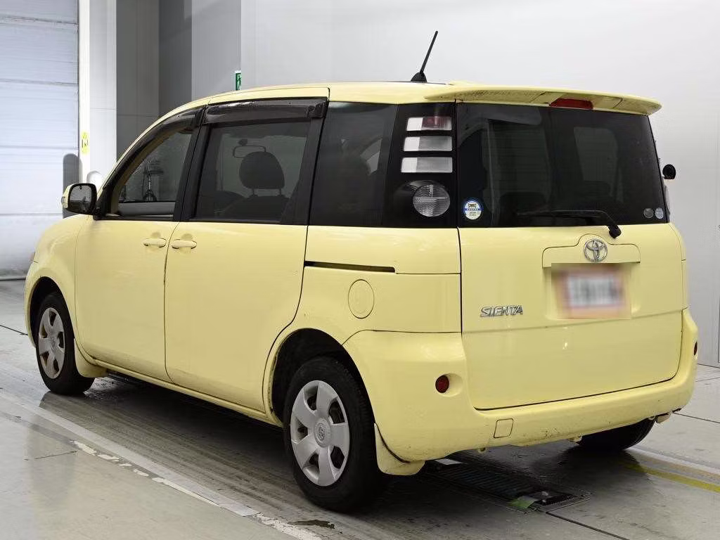 TOYOTA SIENTA