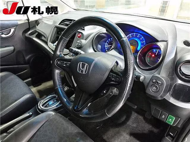 HONDA FIT SHUTTLE
