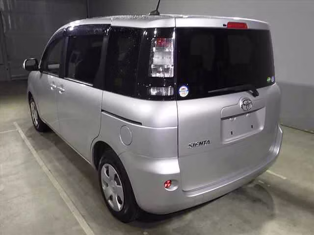 TOYOTA SIENTA